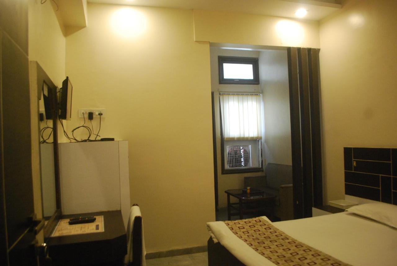 Hotel New Sunder Indore Bagian luar foto